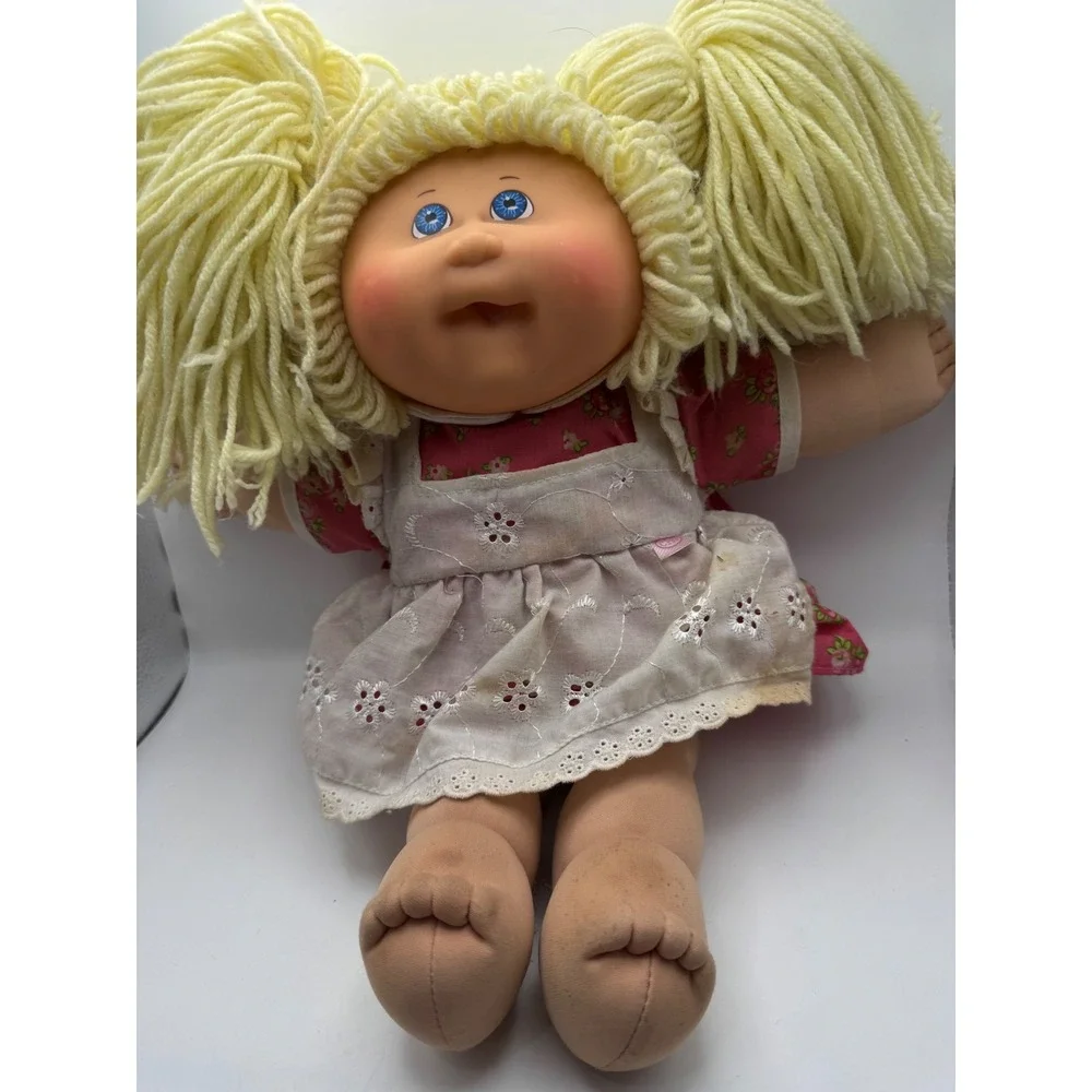 Vintage‎ Cabbage Patch Kid Doll Blond Pigtails Original Outfit Collectible Toy